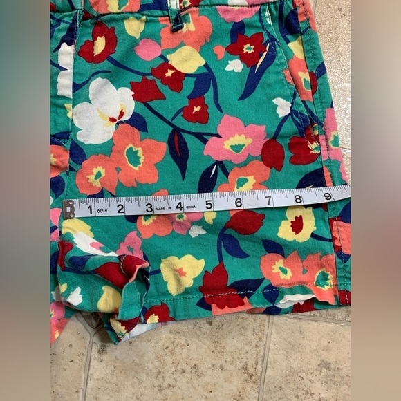 Elle Floral Women's Shorts - Green and Red - Picture 8 of 8